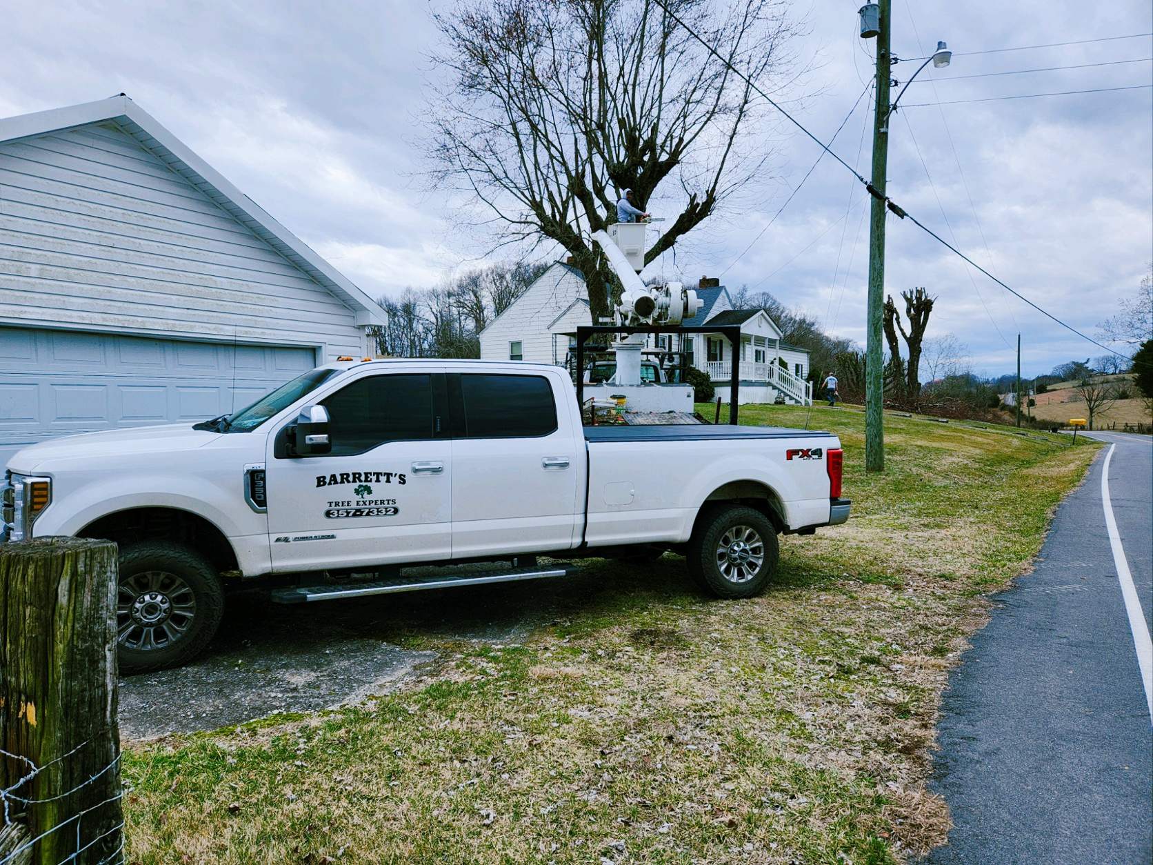 Barrett’s Tree Experts truck on a job in the Tri-Cities, TN